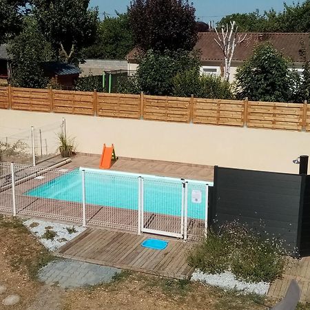 Les Tourterelles Bed and Breakfast Chabournay Exteriör bild