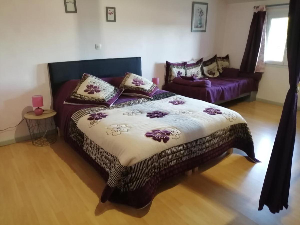 Les Tourterelles Bed and Breakfast Chabournay Exteriör bild