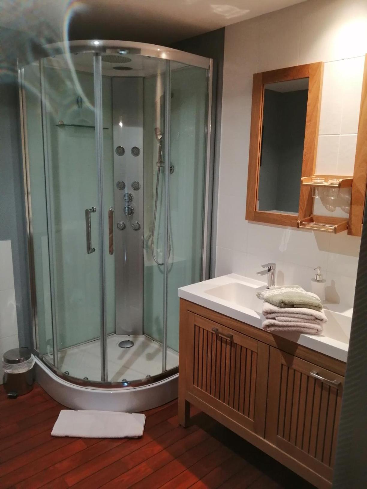 Les Tourterelles Bed and Breakfast Chabournay Exteriör bild