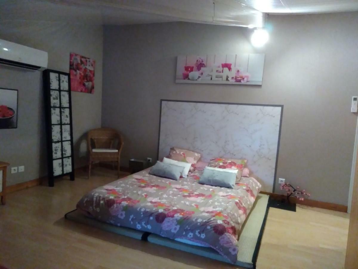 Les Tourterelles Bed and Breakfast Chabournay Exteriör bild