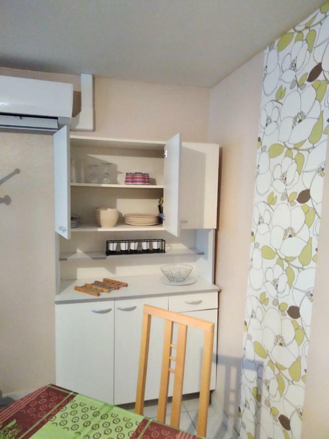 Les Tourterelles Bed and Breakfast Chabournay Exteriör bild